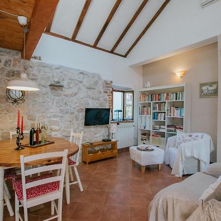 Country House Rusula Vrsine Exterior photo