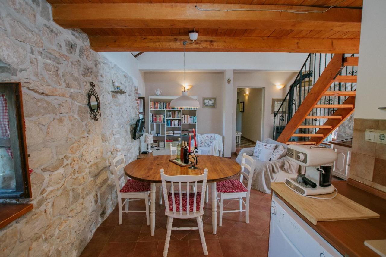 Country House Rusula Vrsine Exterior photo